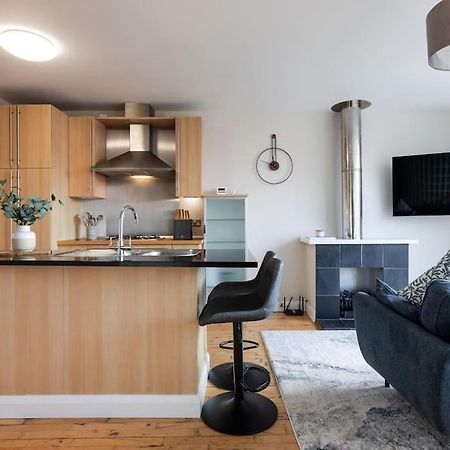 Modern Penthouse Apartment 2 Bed, 2 Bath Sleeps 6 City Centre ベルファスト エクステリア 写真