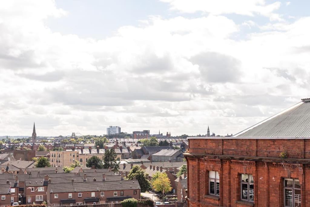 Modern Penthouse Apartment 2 Bed, 2 Bath Sleeps 6 City Centre ベルファスト エクステリア 写真