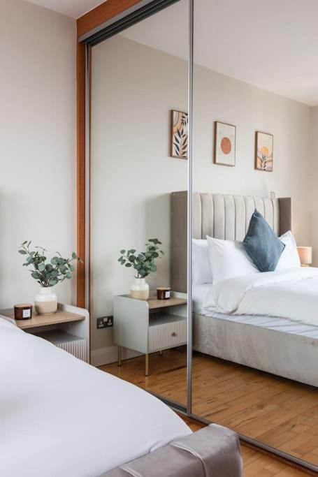 Modern Penthouse Apartment 2 Bed, 2 Bath Sleeps 6 City Centre ベルファスト エクステリア 写真